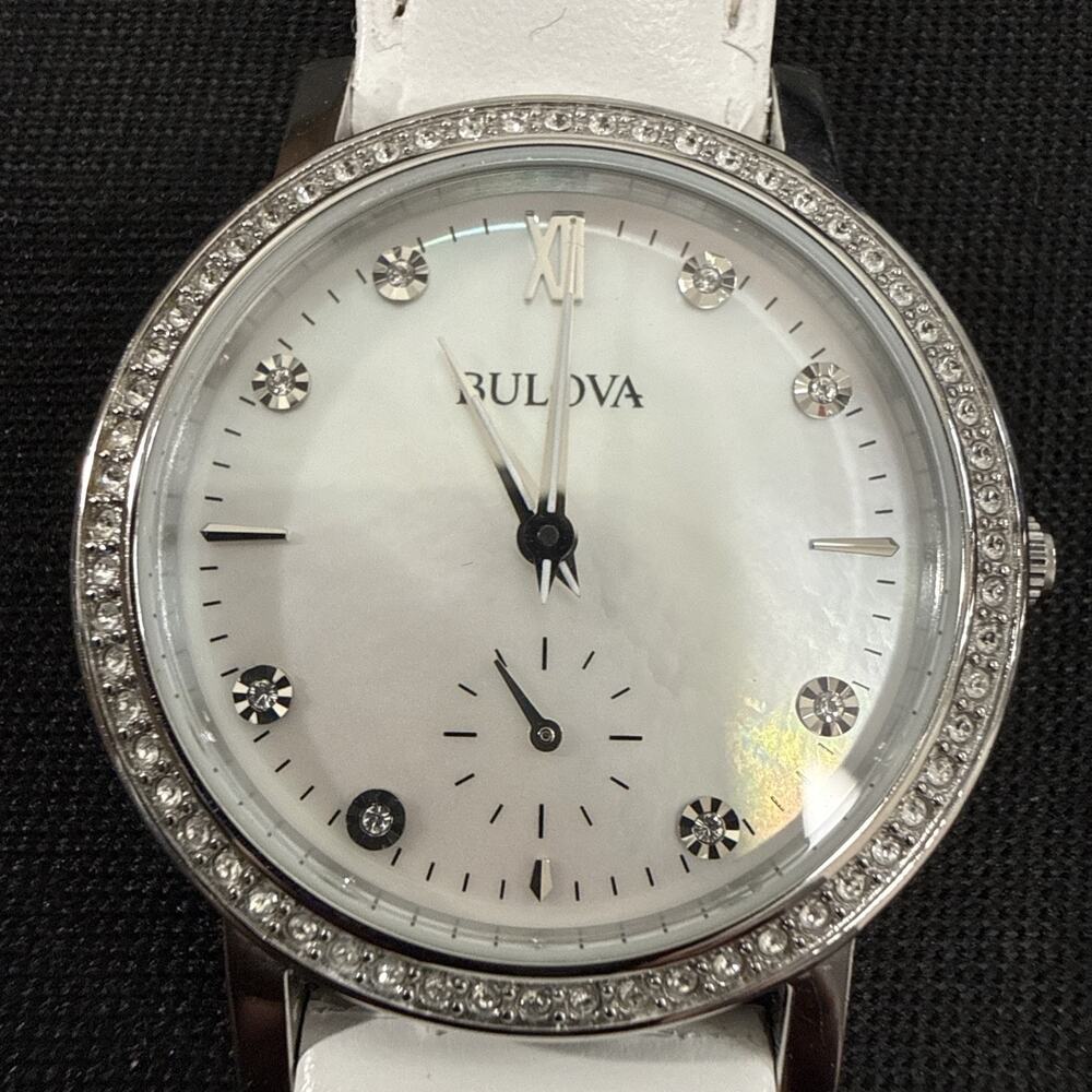 Women’s Bulova 96L245 Wristwatch New Battery 32mm Case Mother Of Pearl Dial (Z3)
